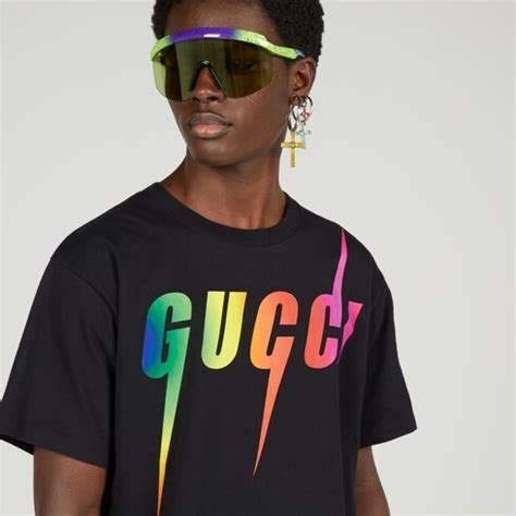 gucci t-shirt with blade print men stores|genuine Gucci t shirts.